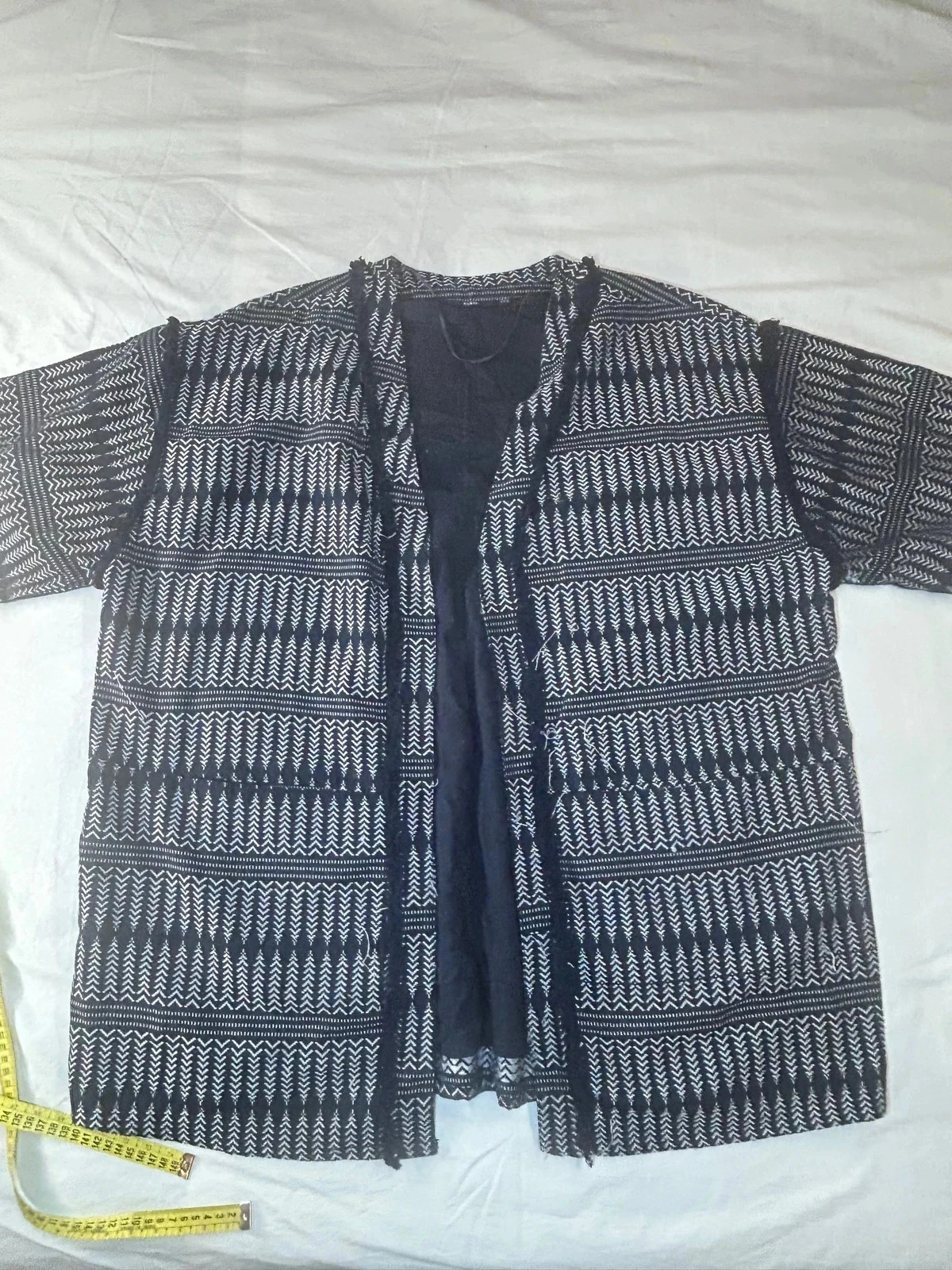 Gilet cardigan Kiabi marineblauw met grijze vintage patronen – photo 2